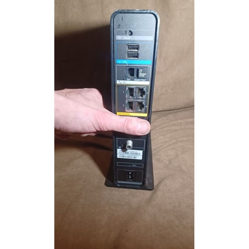 Xfinity ARRIS TG1682G  2.4/5ghz AC Cable Modem Router - Picture 2 of 3